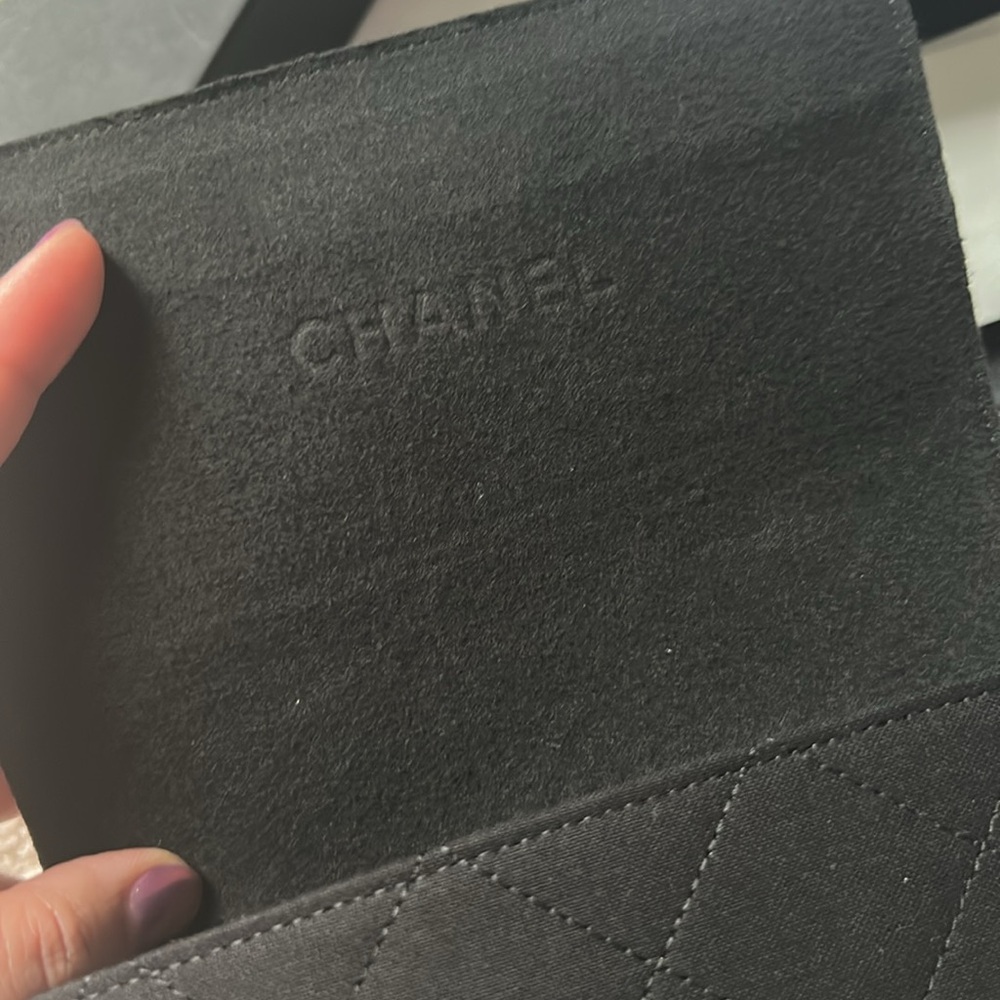 Chanel Oval sunglasses. - Picture 11 of 12